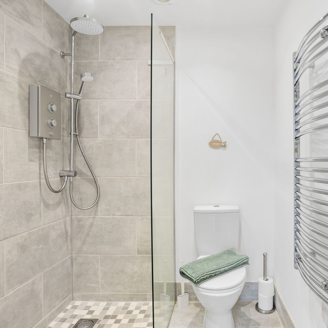 Wet room in holiday cottage in Brixham